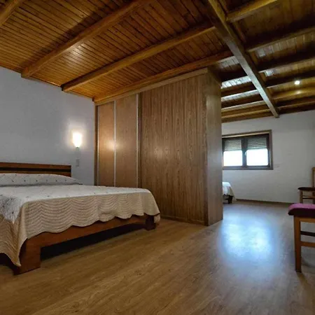 Casa Da Caneleira Camelias De Basto *