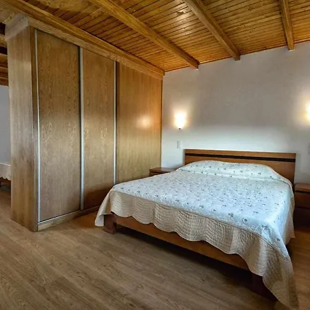 Casa Da Caneleira Camelias De Basto Celorico De Basto