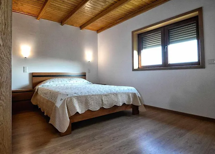 בית נופש Casa Da Caneleira סלוריקו דה באשטו